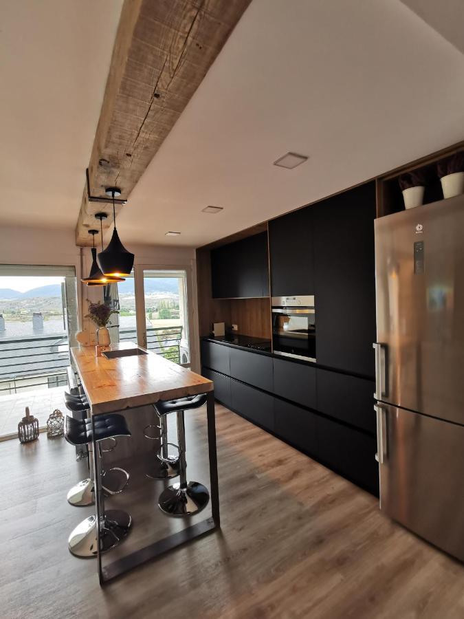 Oroel Apartment ฮากา ภายนอก รูปภาพ