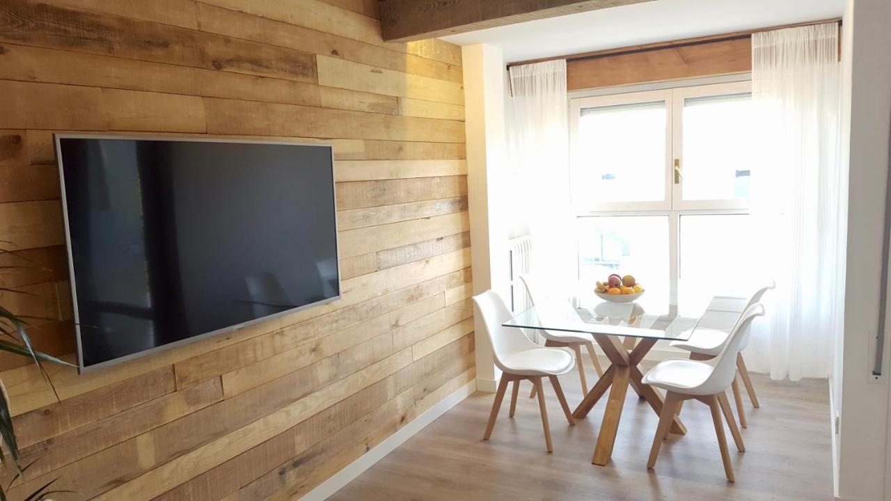 Oroel Apartment ฮากา ภายนอก รูปภาพ
