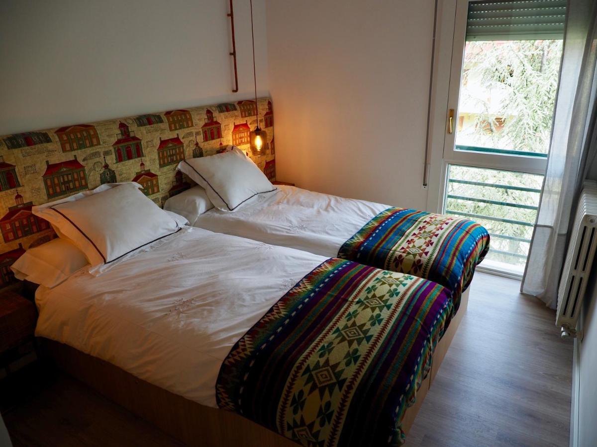 Oroel Apartment ฮากา ภายนอก รูปภาพ